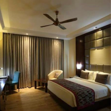 Living Room in 3 BHK Builder Floor at Uppal Southend, Sector 49 – for Sale