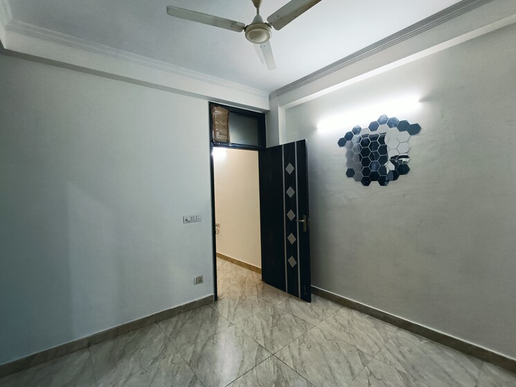 Room, khirki extension 2 Bedroom 750 Sq.Ft. Builder Floor In Khirki Extension Delhi 8308367