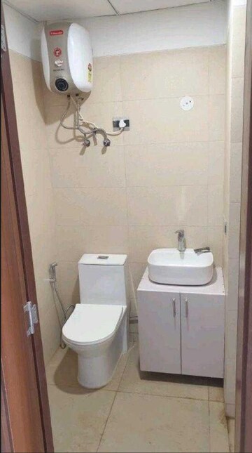 Bathroom in 2.5 BHK Builder Floor at Central Park 3 Flower Valley, Sohna Sector 33 – for Rent