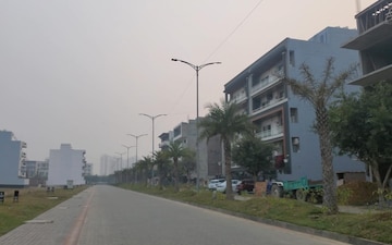 Plot For Sale in BPTP Eden Estate, Sector 81