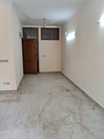 Room in 2 BHK Builder Floor at Lajpat Nagar I – for Rent