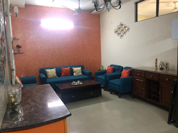 Living Room, sector 43 3 Bedroom 160 Sq.Yd. Builder Floor In Sector 43 Faridabad 8308482