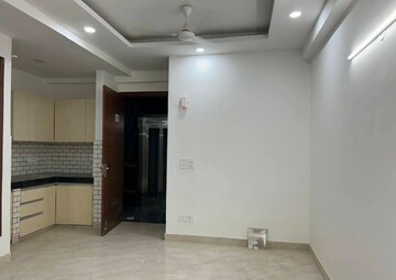 Room in 2 BHK Builder Floor at Saket – for Rent