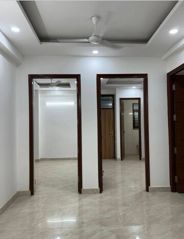 2 BHK Builder Floor For Rent in Saket