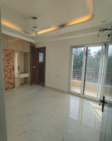 Room in 2 BHK Builder Floor at Saket – for Rent