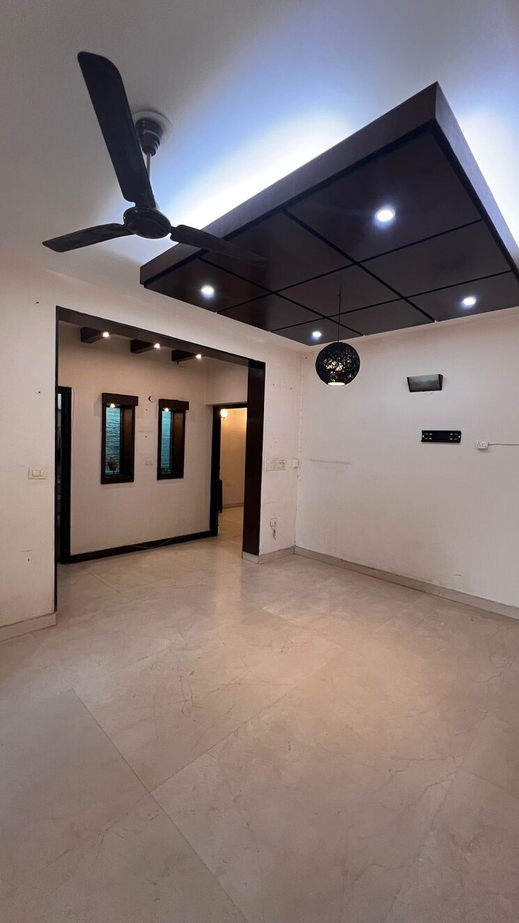 Room, sushant-lok-3 4 Bedroom 4000 Sq.Ft. Villa In Sector 57 Gurgaon 8308555