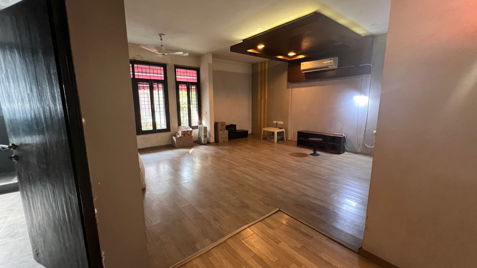 4 BHK + Pooja Room,Servant Room,Study Room,Extra Room Villa For Sale in Sushant Lok 3