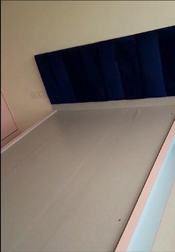 Bedroom in 2 BHK Apartment at Kalpataru Paramount, Kapur Bawdi – for Sale