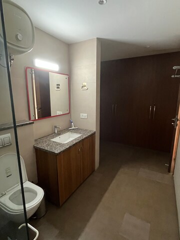 Bathroom in 3 BHK Builder Floor at Eros Rosewood Villas, Sector 50 – for Rent