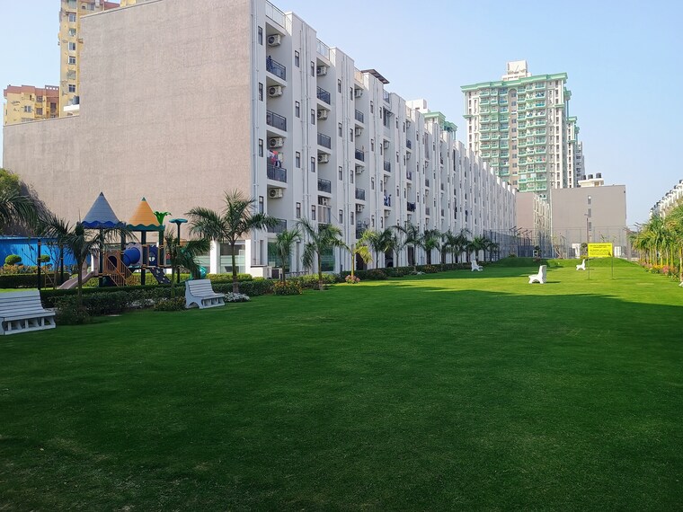 Exterior View, suncity-vatsal-valley 3 Bedroom 1430 Sq.Ft. Independent House In Gwal Pahari Gurgaon 8308589