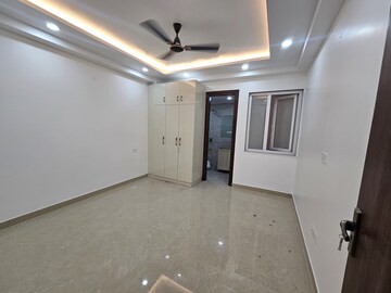 Room in 3 BHK Builder Floor at Palm Residency Chhatarpur, Chattarpur – for Rent
