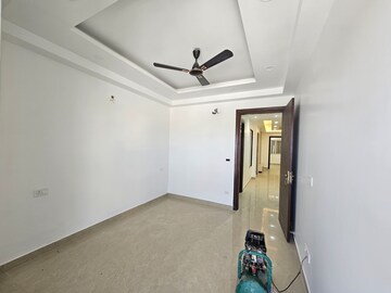 Room in 3 BHK Builder Floor at Palm Residency Chhatarpur, Chattarpur – for Rent