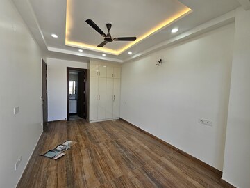Room in 3 BHK Builder Floor at Palm Residency Chhatarpur, Chattarpur – for Rent