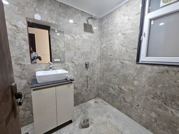 Attached Bathroom in 3 BHK Builder Floor at Palm Residency Chhatarpur, Chattarpur – for Rent