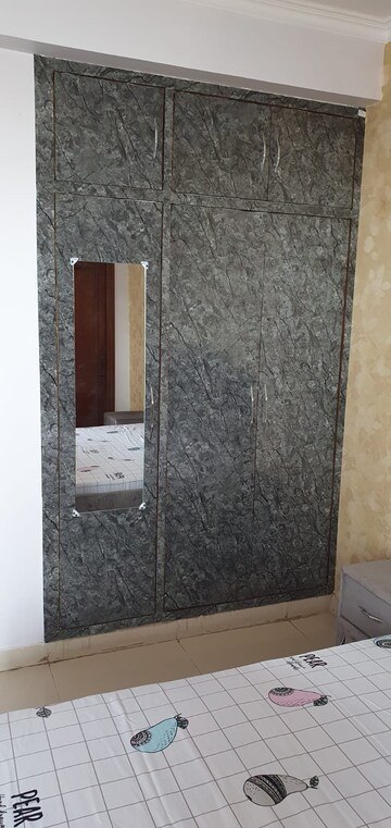 Furnished Amenities in 2 BHK Apartment at Penta Homes, Vip Road – for Rent