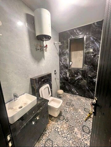 Master Bedroom in 3 BHK Builder Floor at Saket – for Rent