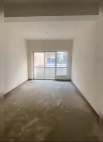 Room in 3 BHK Builder Floor at BPTP Park Towers, Sector 77 – for Sale