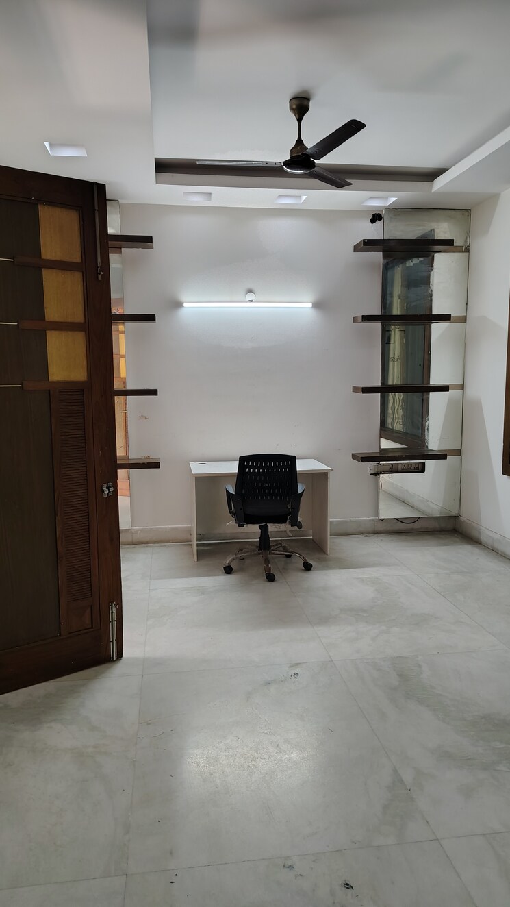 Living Room, sector 122 3 Bedroom 1850 Sq.Ft. Builder Floor In Sector 122 Noida 8308777