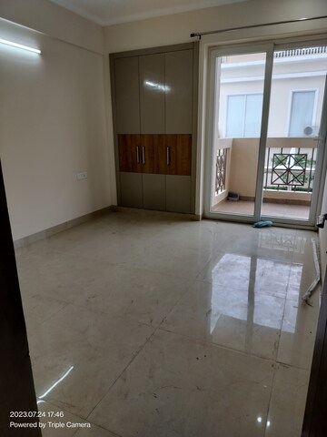 Room in 3 BHK Apartment at Affinity Greens, International Airport Road – for Rent