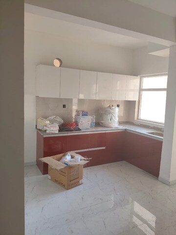 Kitchen in 3.5 BHK Apartment at Ram Shanti Apartment, Sector 52 – for Rent