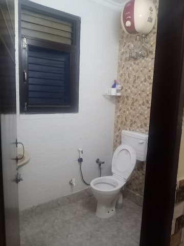Bathroom in 2 BHK Builder Floor at Green Fields Colony – for Rent