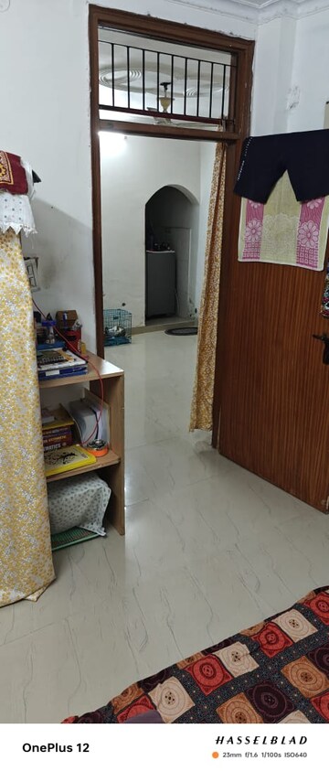 Furnished Amenities in 1 BHK Builder Floor at Khirki Extension – for Rent