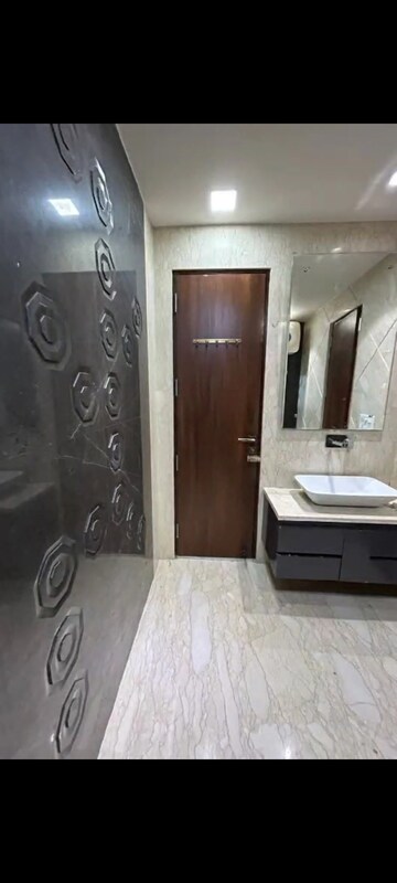 Bedroom in 3 BHK Builder Floor at Anand Vihar – for Rent