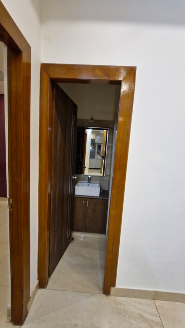 Furnished Amenities in 3 BHK Builder Floor at Gms Road – for Rent