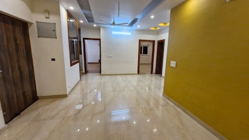 Room in 3 BHK Builder Floor at Gms Road – for Rent