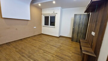 Room in 3 BHK Builder Floor at Gms Road – for Rent