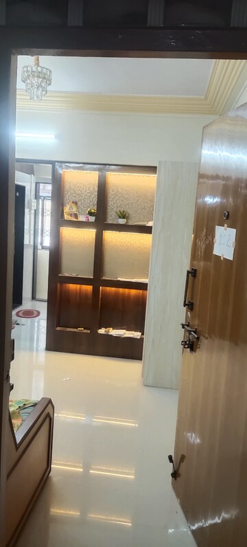 Furnished Amenities in 1 RK Apartment at God Gifts Building, Lower Parel – for Rent