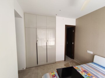 Bedroom in 1 BHK Apartment at Hiranandani Regent Hill, Powai – for Rent