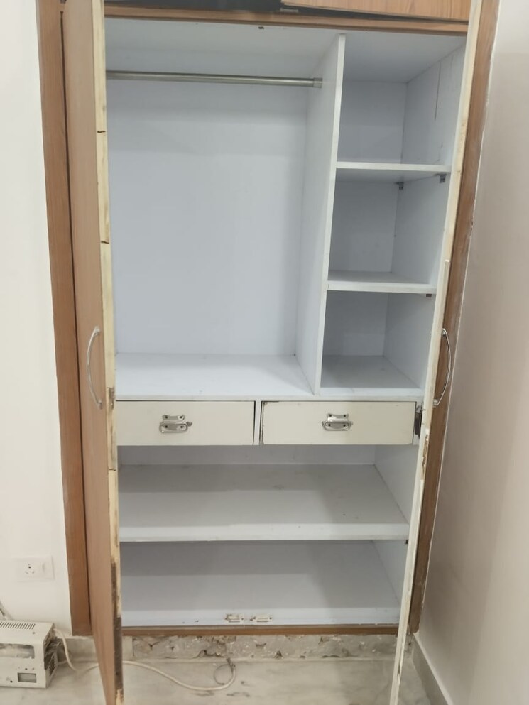 undefined, sector 43 3 Bedroom 215 Sq.Yd. Builder Floor In Sector 43 Faridabad 8309119