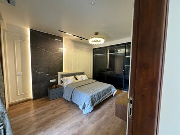 Bedroom in 3 BHK Builder Floor at BPTP District, Sector 81 – for Sale
