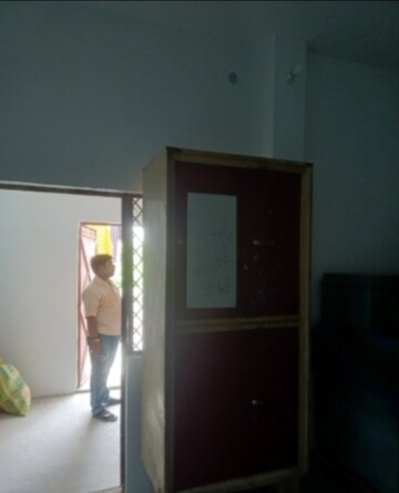 Furnished Amenities in 1 BHK Villa at Vikas Nagar – for Rent