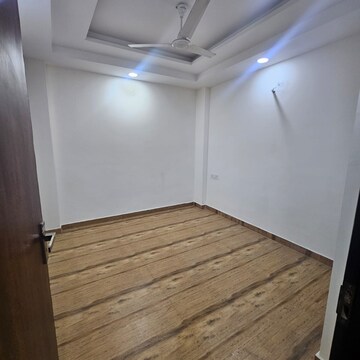Room in 1 BHK Apartment at Palm Residency Chhatarpur, Rajpur Khurd Extension – for Rent