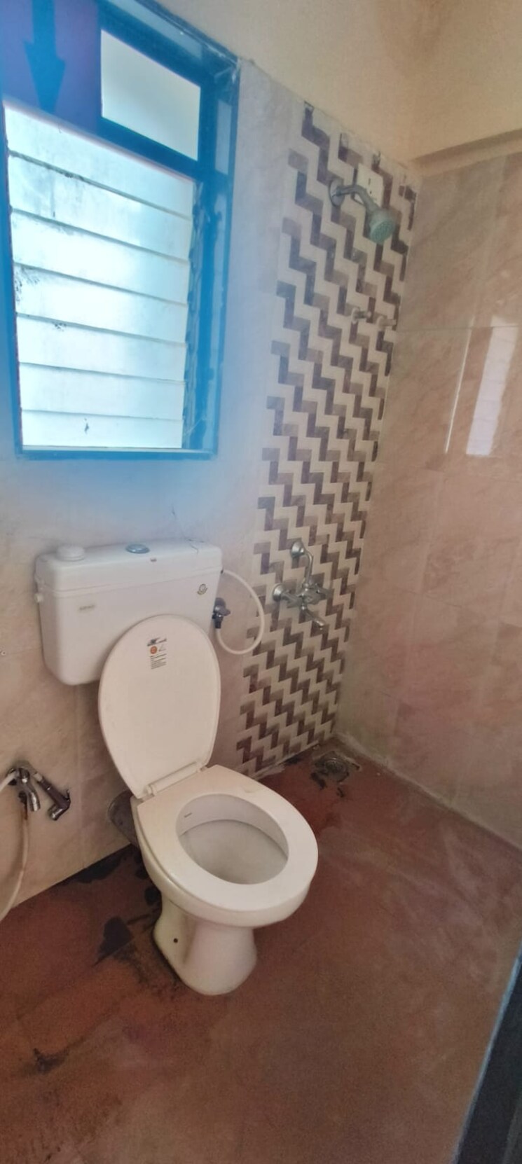 Bathroom, hubtown-greenwoods 3 Bedroom 750 Sq.Ft. Apartment In Vartak Nagar Thane 8309303