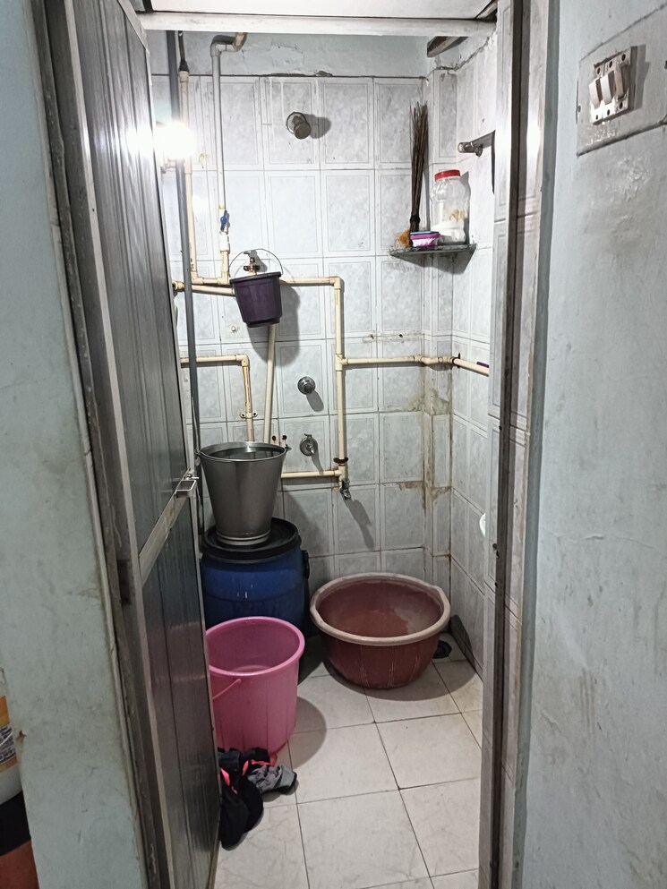 Bathroom, sector 9 1 Bedroom 343 Sq.Ft. Builder Floor In Sector 9 Navi Mumbai 8309241