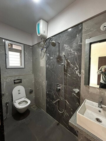 Bathroom in 1 BHK Apartment at Ram Niwas Dadar East, Dadar East – for Rent