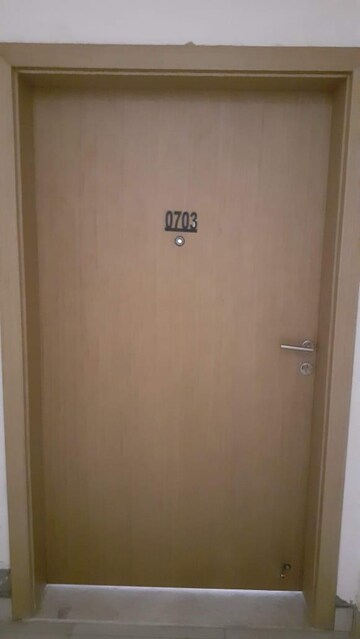 Room in 3.5 BHK Apartment at Ireo The Corridors, Sector 67a – for Sale