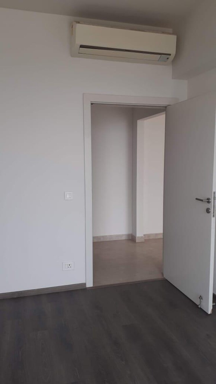 Room, ireo-the-corridors 3.5 Bedroom 1920 Sq.Ft. Apartment In Sector 67a Gurgaon 8309311