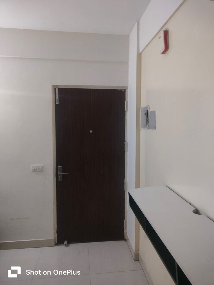 Room, shree-vardhman-green-court 1 Bedroom 432 Sq.Ft. Apartment In Sector 90 Gurgaon 8309343