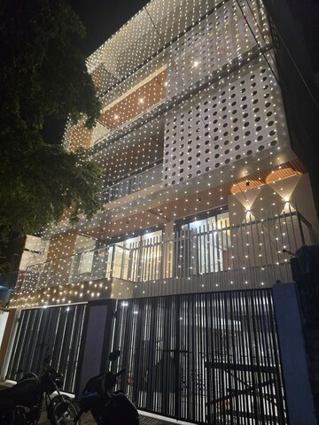 3 BHK Builder Floor – Exterior View View at Hauz Khas - for Rent