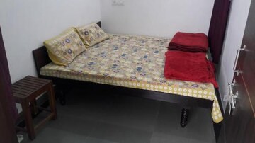Bedroom in 3 BHK Builder Floor at DLF Vibhuti Khand, Gomti Nagar – for Rent