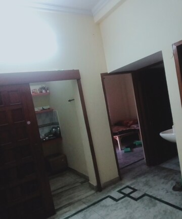 Living Room in 2 BHK Independent House at Aliganj – for Rent