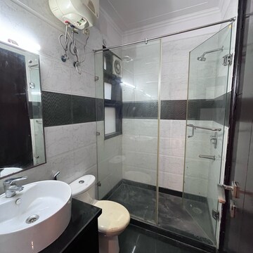 Team Area in 3 BHK Builder Floor at Ansal Sushant Lok I, Sector 43 – for Rent