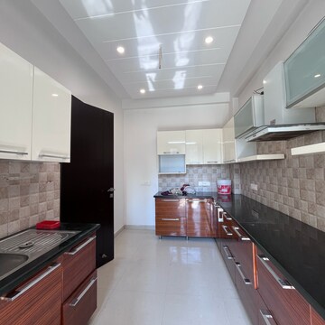 Kitchen in 3 BHK Builder Floor at Ansal Sushant Lok I, Sector 43 – for Rent