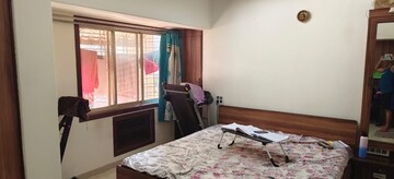 Bedroom in 3.5 BHK Apartment at Platinum Crescenzo, Seawoods – for Rent