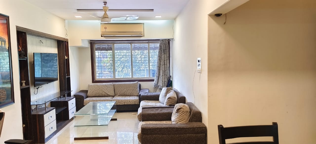 3.5 BHK + Pooja Room,Servant Room,Study Room,Extra Room Apartment For Rent in Platinum Crescenzo