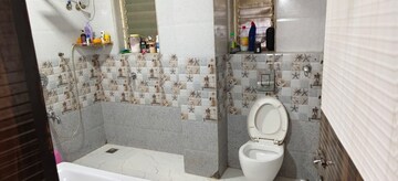 Bathroom in 3.5 BHK Apartment at Platinum Crescenzo, Seawoods – for Rent